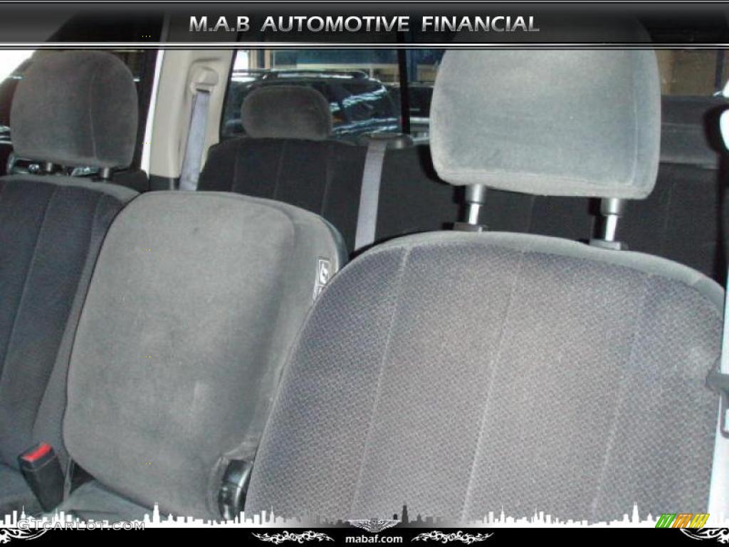 2004 Ram 1500 SLT Quad Cab 4x4 - Bright White / Dark Slate Gray photo #5