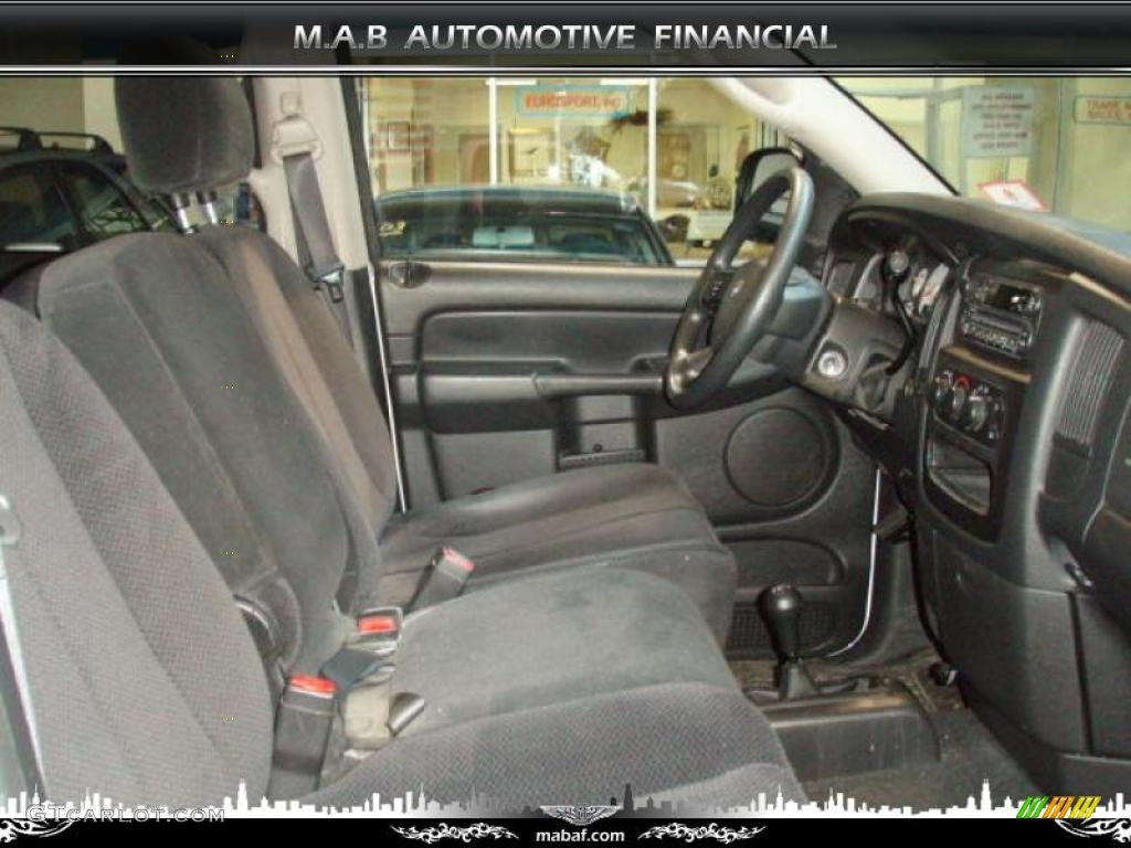 2004 Ram 1500 SLT Quad Cab 4x4 - Bright White / Dark Slate Gray photo #10