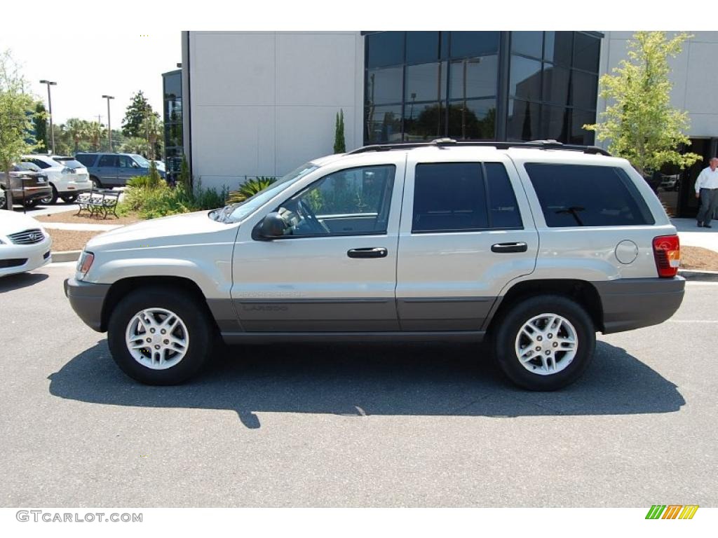 2003 Grand Cherokee Laredo - Light Pewter Metallic / Sandstone photo #2