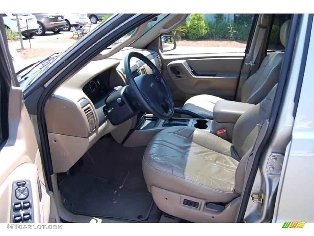 2003 Grand Cherokee Laredo - Light Pewter Metallic / Sandstone photo #5