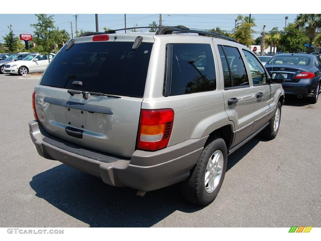 2003 Grand Cherokee Laredo - Light Pewter Metallic / Sandstone photo #16