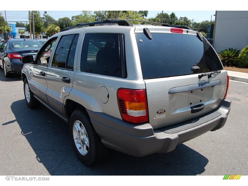 2003 Grand Cherokee Laredo - Light Pewter Metallic / Sandstone photo #18