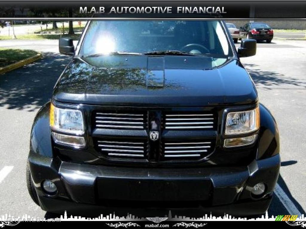 Brilliant Black Crystal Pearl Dodge Nitro