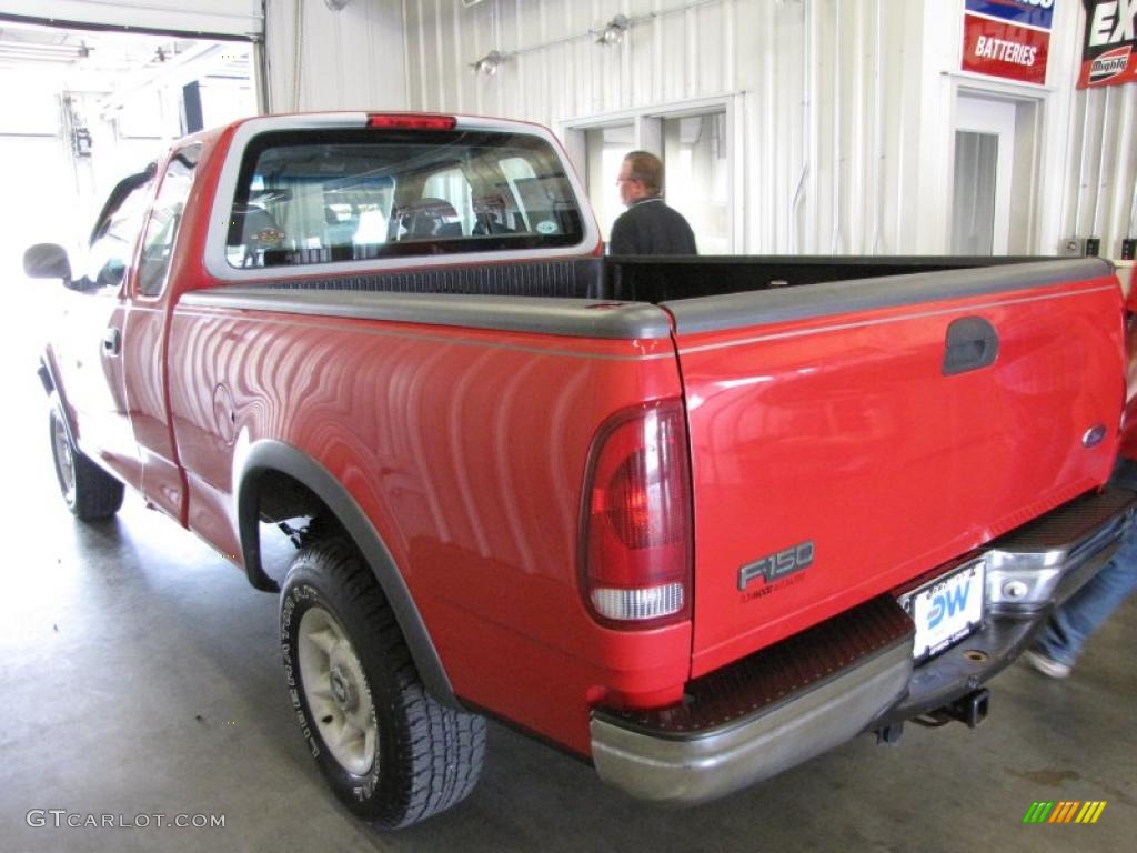 1998 F150 XL SuperCab 4x4 - Bright Red / Medium Graphite photo #5