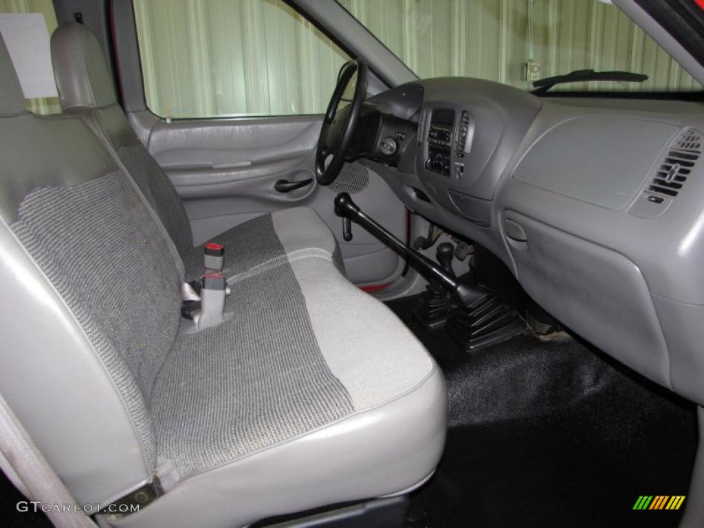 1998 F150 XL SuperCab 4x4 - Bright Red / Medium Graphite photo #13