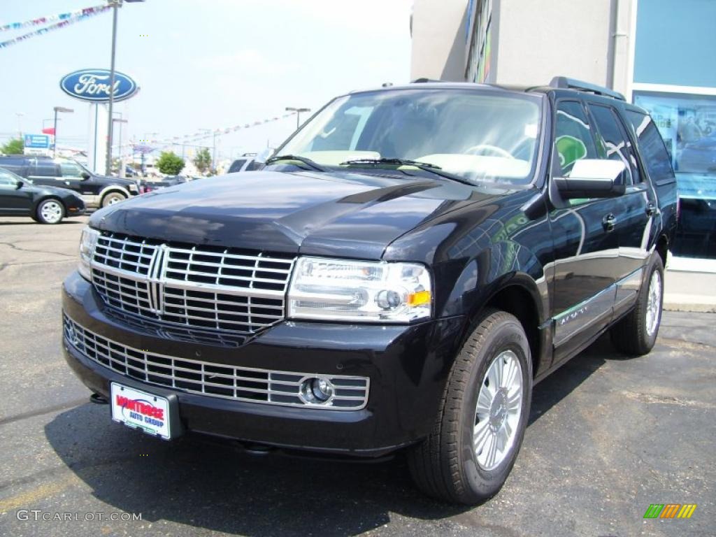 2010 Navigator 4x4 - Tuxedo Black Metallic / Camel photo #1