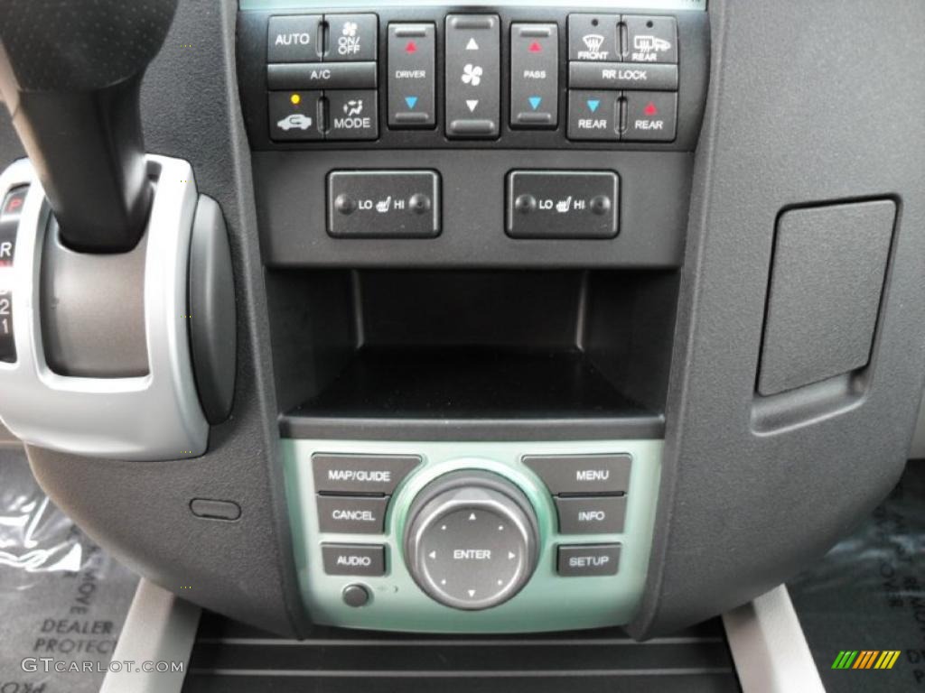 2010 Honda Pilot Touring 4WD Controls Photo #32683811