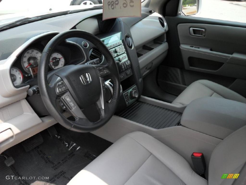 Gray Interior 2010 Honda Pilot Touring 4WD Photo #32684039