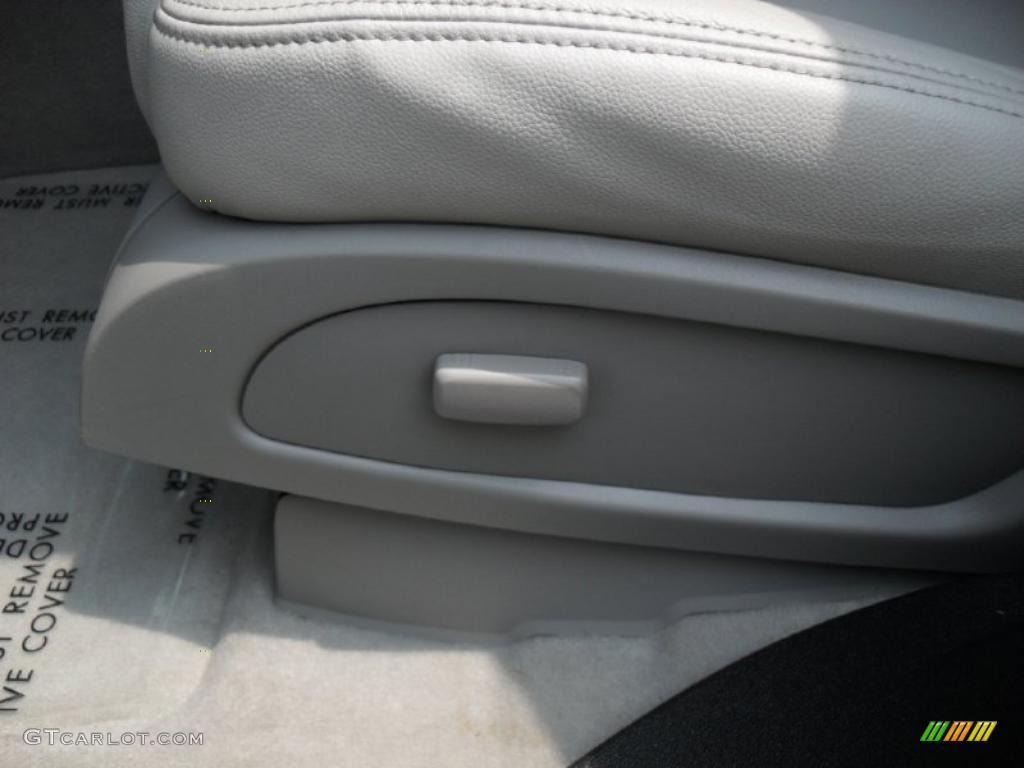 2008 Acadia SLT - Summit White / Light Titanium photo #8