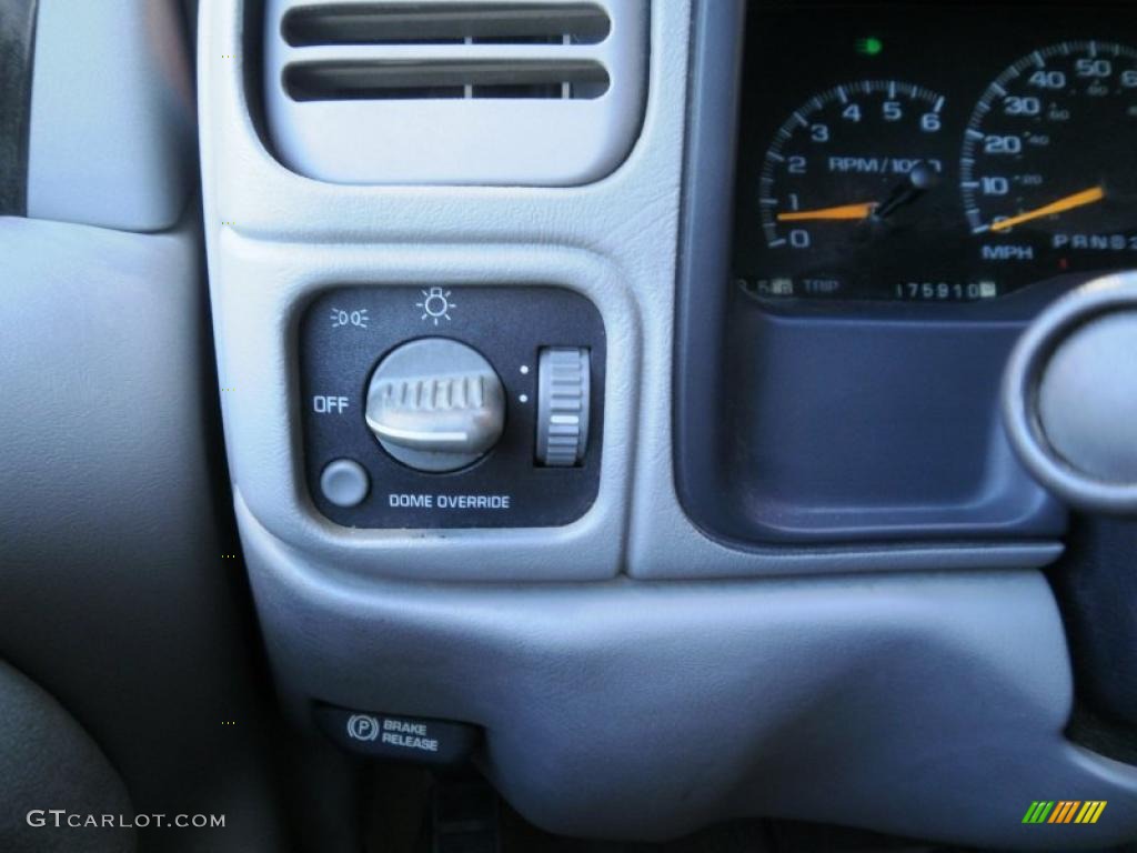 1999 Tahoe LT 4x4 - Medium Charcoal Gray Metallic / Gray photo #9