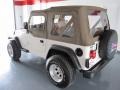 Stone White - Wrangler SE 4x4 Photo No. 4