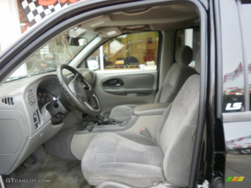 2004 TrailBlazer LS 4x4 - Black / Medium Pewter photo #3