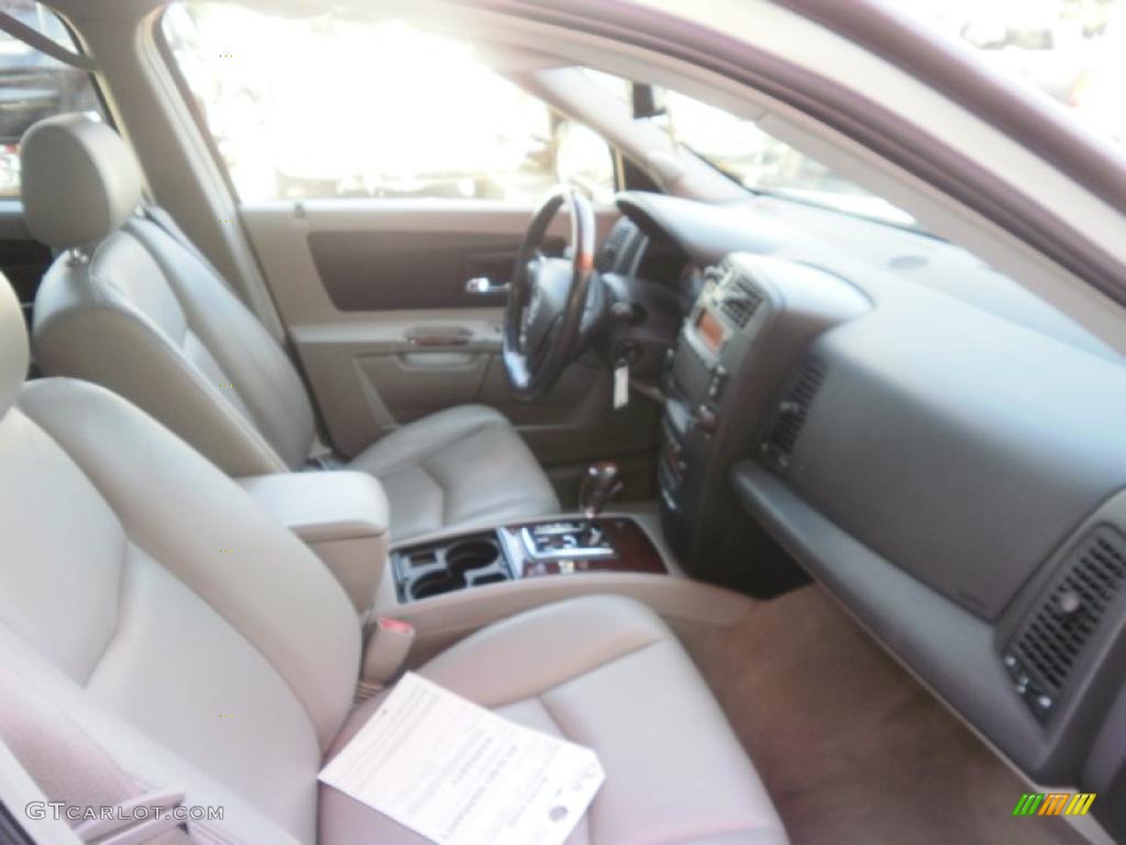 2004 SRX V6 - Light Platinum Metallic / Light Neutral photo #18