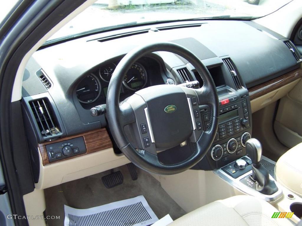 2009 LR2 HSE - Izmir Blue Metallic / Almond photo #20