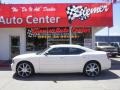 Stone White - Charger SE Photo No. 1
