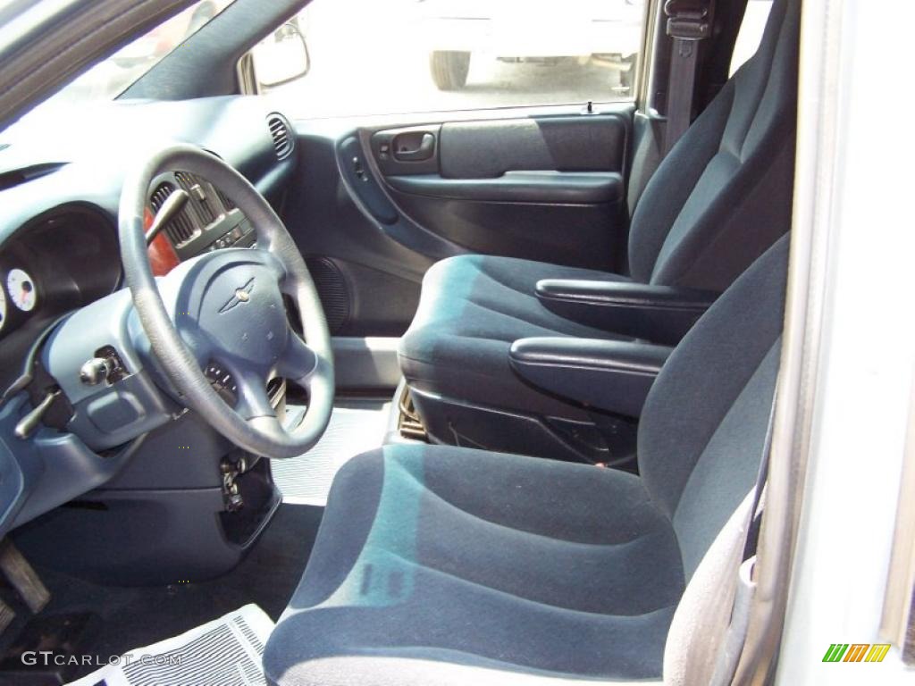 2003 Town & Country LX - Butane Blue Pearl / Navy Blue photo #20