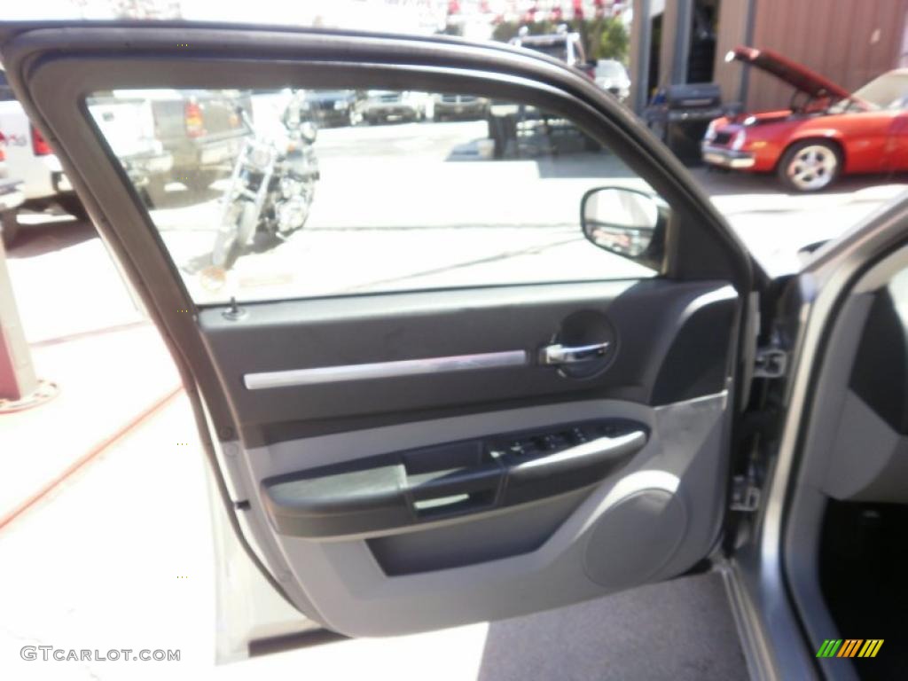 2009 Charger SE - Stone White / Dark Slate Gray/Light Slate Gray photo #24