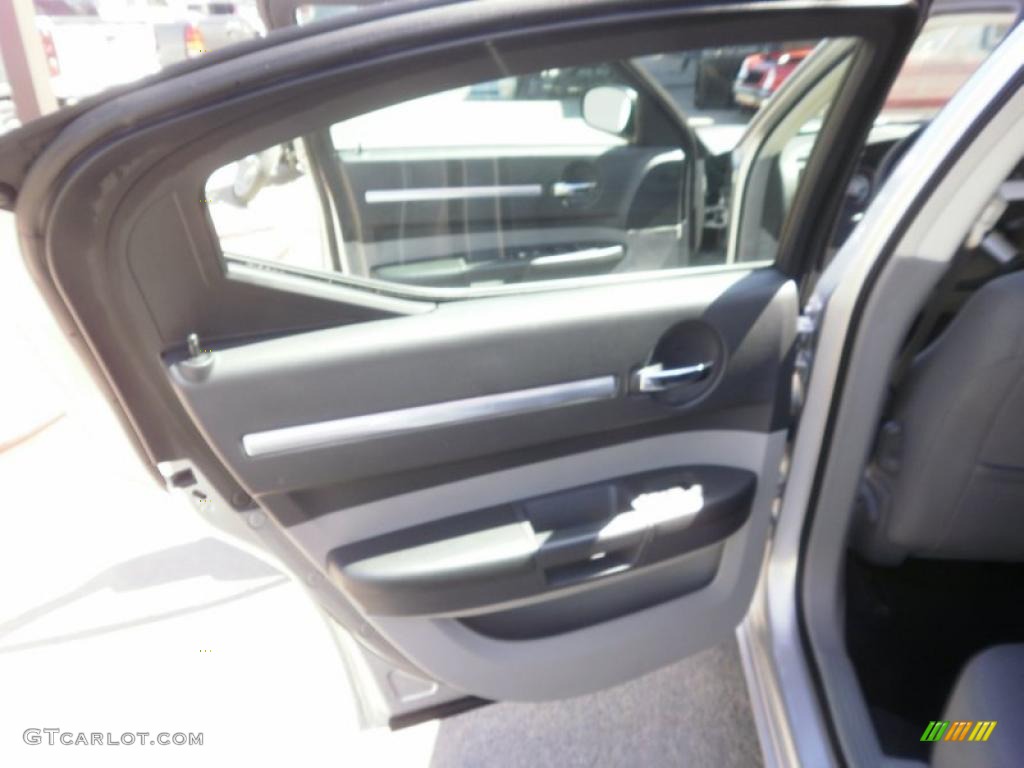 2009 Charger SE - Stone White / Dark Slate Gray/Light Slate Gray photo #27