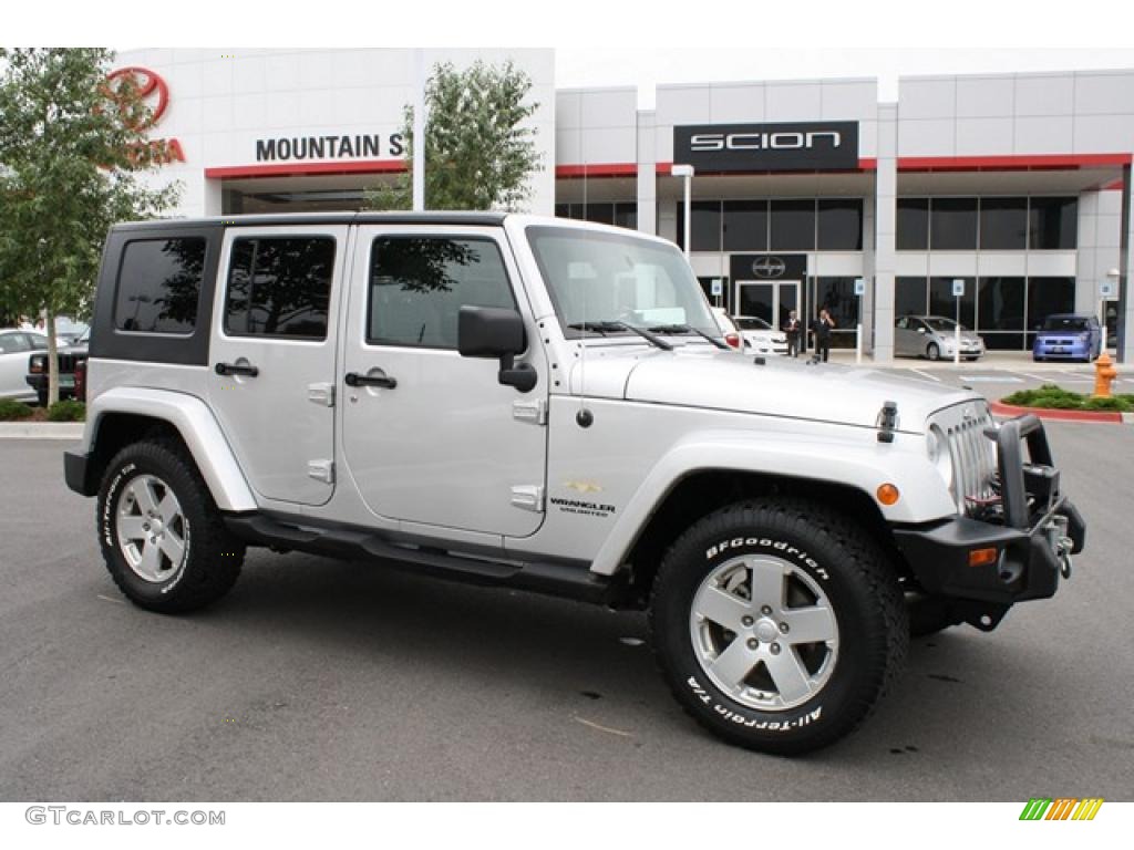 2007 Wrangler Unlimited Sahara 4x4 - Bright Silver Metallic / Dark Slate Gray/Medium Slate Gray photo #1