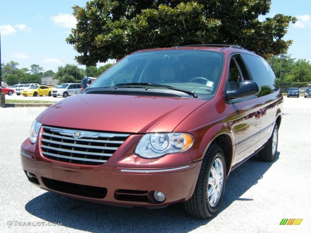 2007 Town & Country Limited - Cognac Crystal Pearl / Medium Slate Gray photo #1