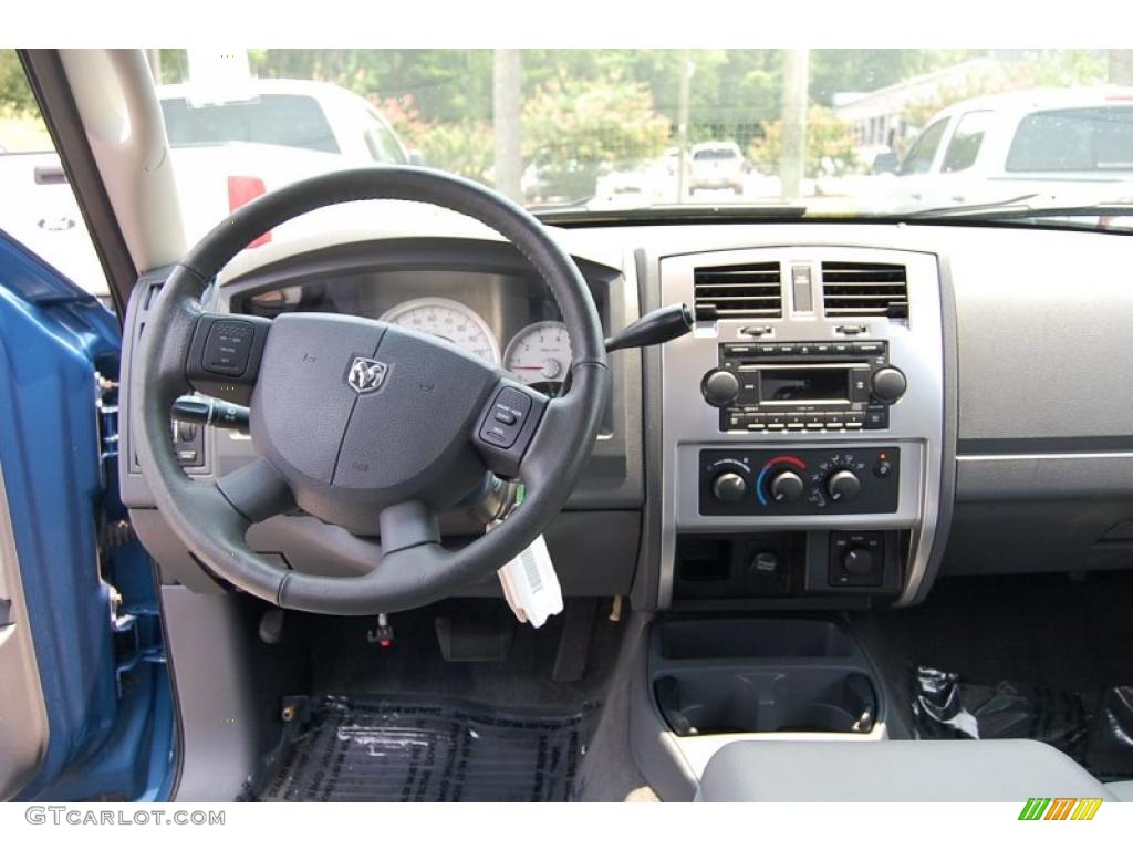 2005 Dakota Laramie Quad Cab 4x4 - Atlantic Blue Pearl / Medium Slate Gray photo #3