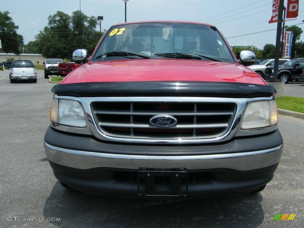 2002 F150 XLT SuperCab - Bright Red / Medium Graphite photo #8