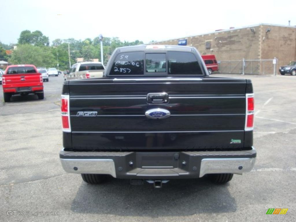2010 F150 Lariat SuperCrew 4x4 - Tuxedo Black / Black photo #4