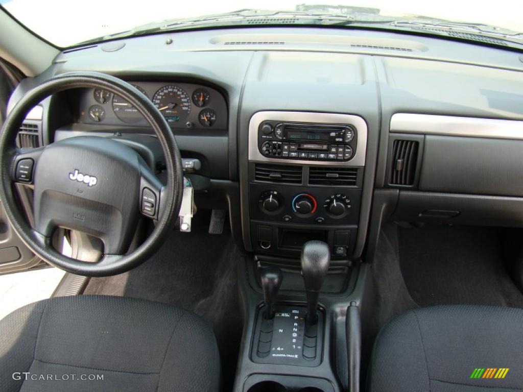 2003 Grand Cherokee Laredo 4x4 - Graphite Metallic / Dark Slate Gray photo #19