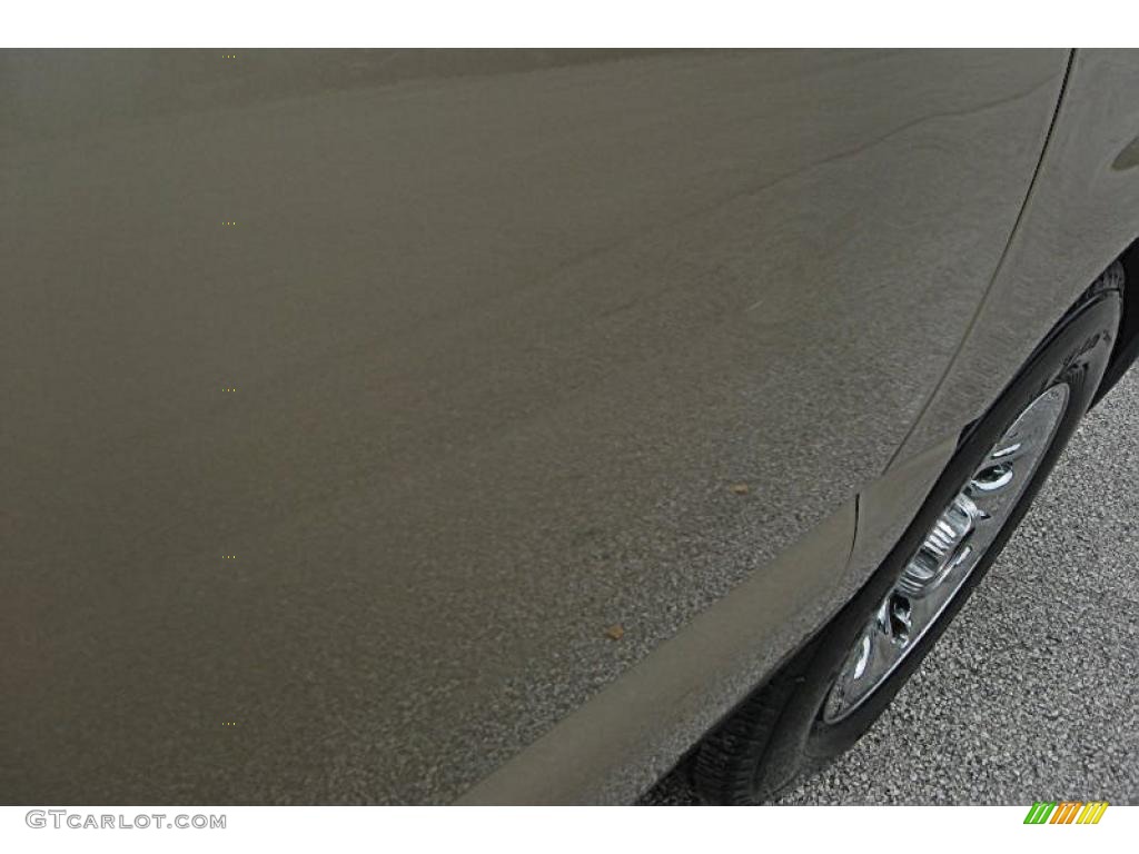 2007 Sierra 1500 Classic SL Regular Cab - Sand Beige Metallic / Very Dark Cashmere/Light Cashmere photo #13