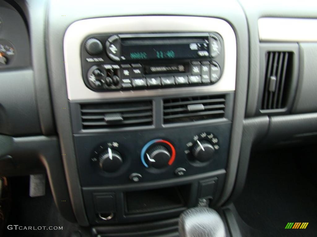 2003 Grand Cherokee Laredo 4x4 - Graphite Metallic / Dark Slate Gray photo #25
