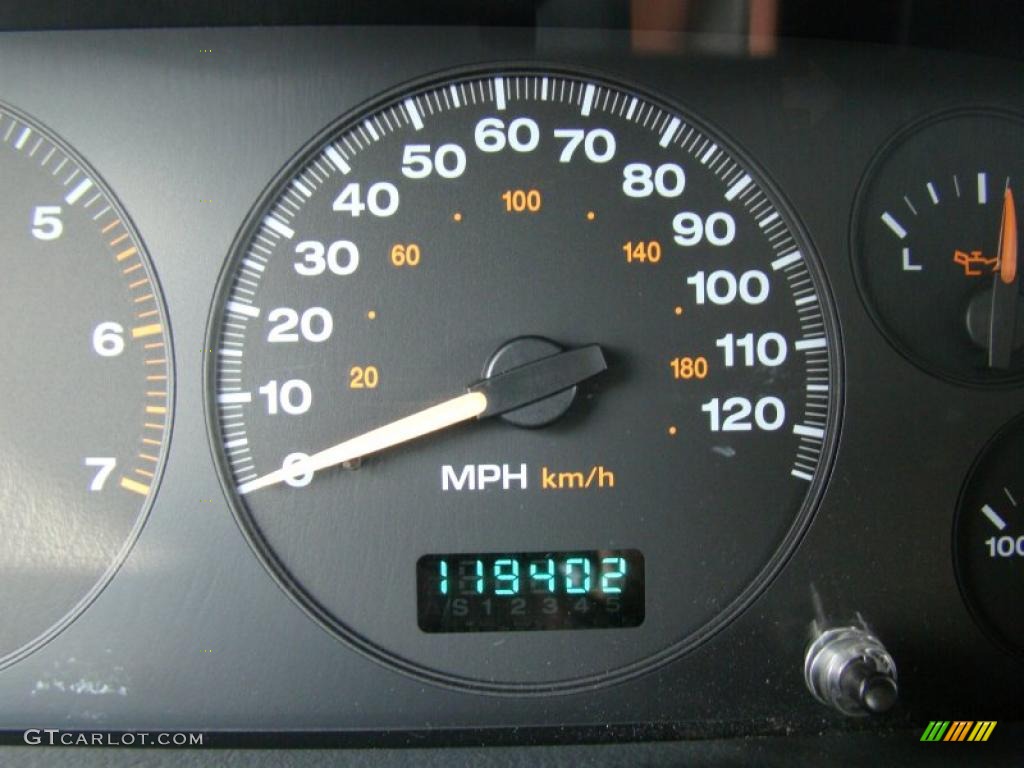 2003 Grand Cherokee Laredo 4x4 - Graphite Metallic / Dark Slate Gray photo #27