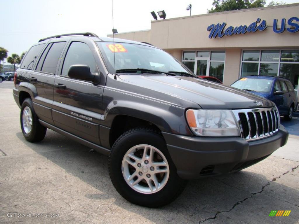 2003 Grand Cherokee Laredo 4x4 - Graphite Metallic / Dark Slate Gray photo #35