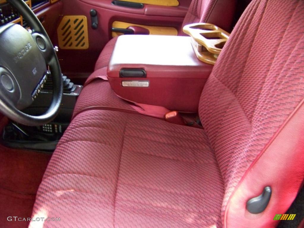 1995 Ram 1500 ST Regular Cab 4x4 - Black / Red photo #58