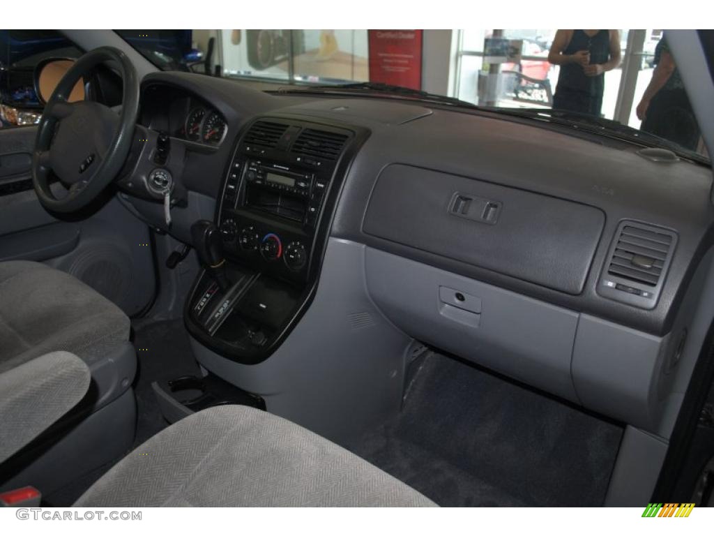 2002 Sedona LX - Misty Blue / Gray photo #14