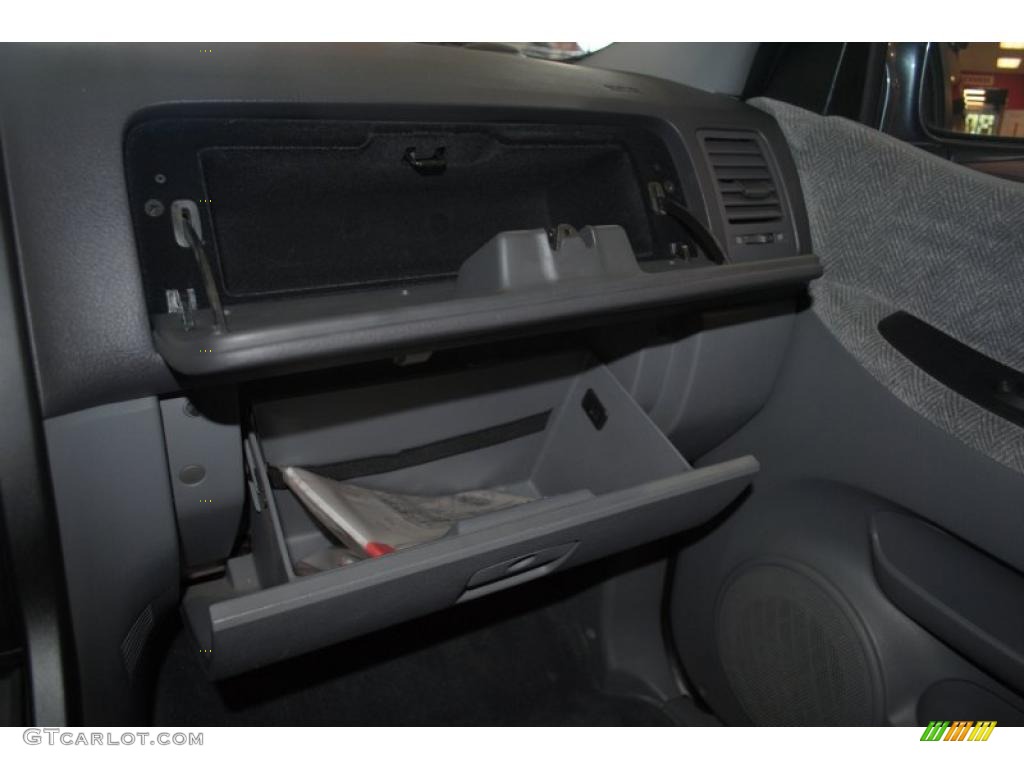 2002 Sedona LX - Misty Blue / Gray photo #42
