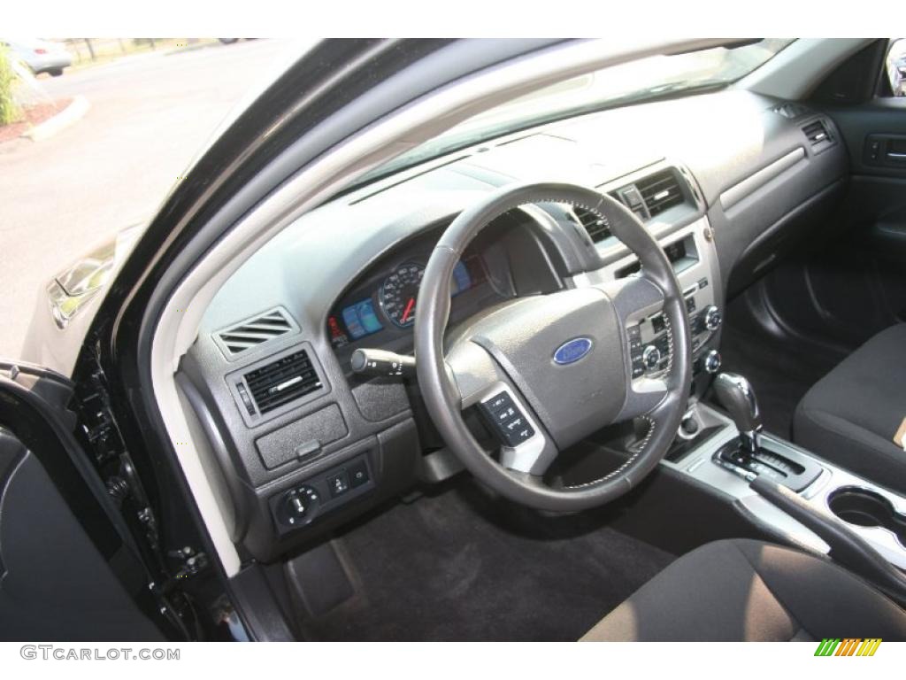 2010 Fusion Hybrid - Tuxedo Black Metallic / Charcoal Black photo #9