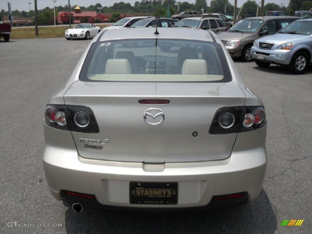 2008 MAZDA3 i Sport Sedan - Shimmering Sand Metallic / Beige photo #3