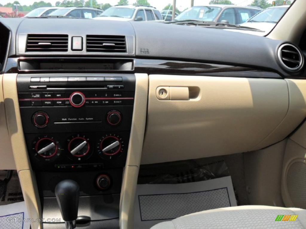 2008 MAZDA3 i Sport Sedan - Shimmering Sand Metallic / Beige photo #15