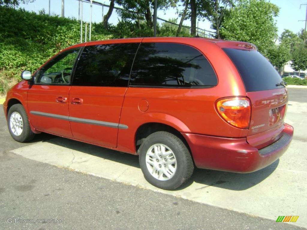 2002 Grand Caravan Sport - Inferno Red Pearl / Taupe photo #6