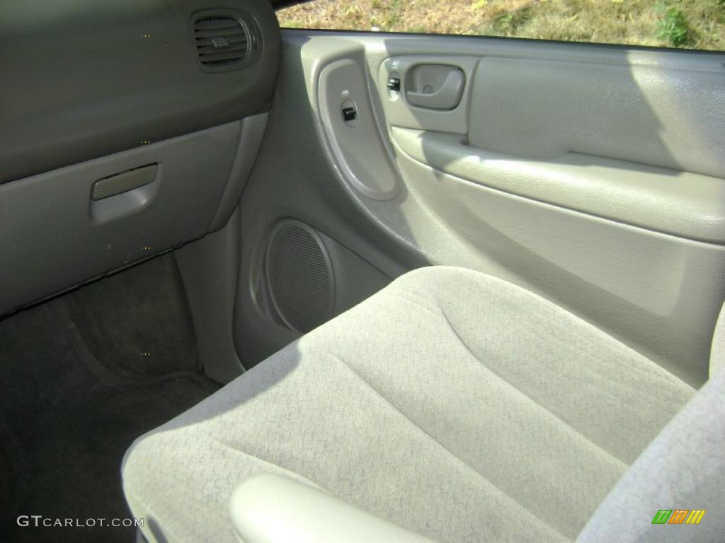 2002 Grand Caravan Sport - Inferno Red Pearl / Taupe photo #22