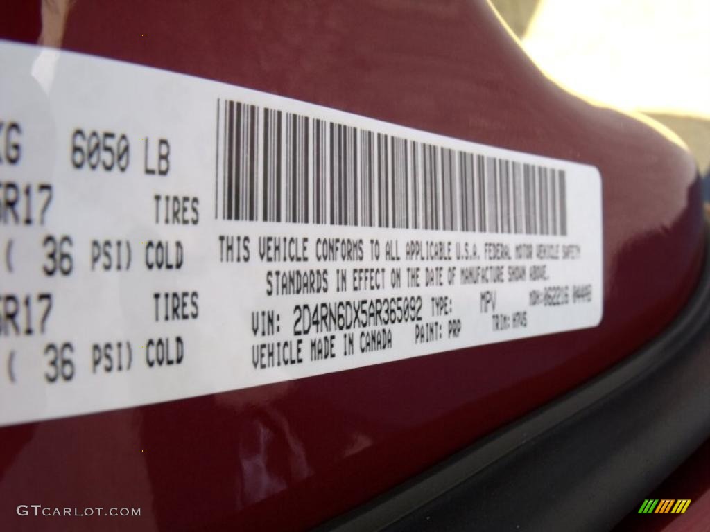 2010 Grand Caravan SXT Crew - Deep Cherry Red Crystal Pearl / Dark Slate Gray/Light Shale photo #16