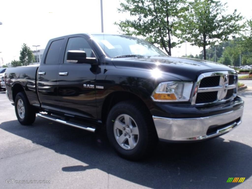 2010 Ram 1500 SLT Quad Cab 4x4 - Brilliant Black Crystal Pearl / Dark Slate/Medium Graystone photo #4