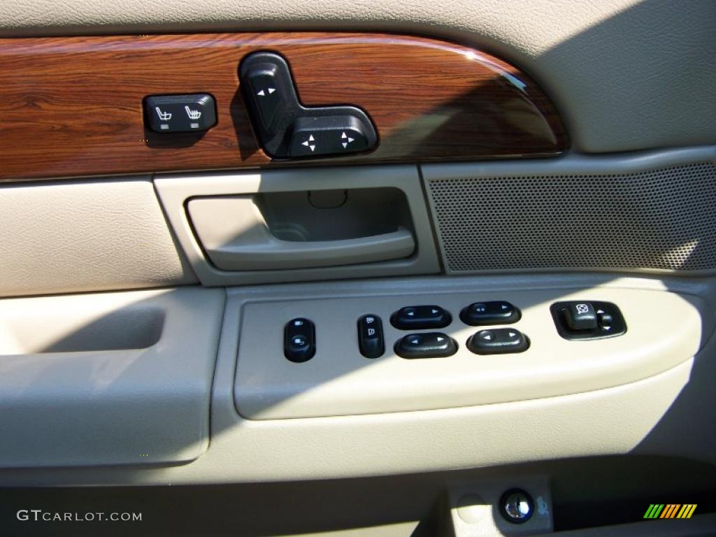 2004 Grand Marquis LS - Dark Toreador Red Metallic / Medium Parchment photo #12