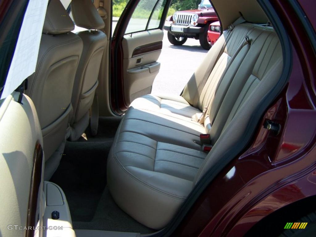 2004 Grand Marquis LS - Dark Toreador Red Metallic / Medium Parchment photo #13