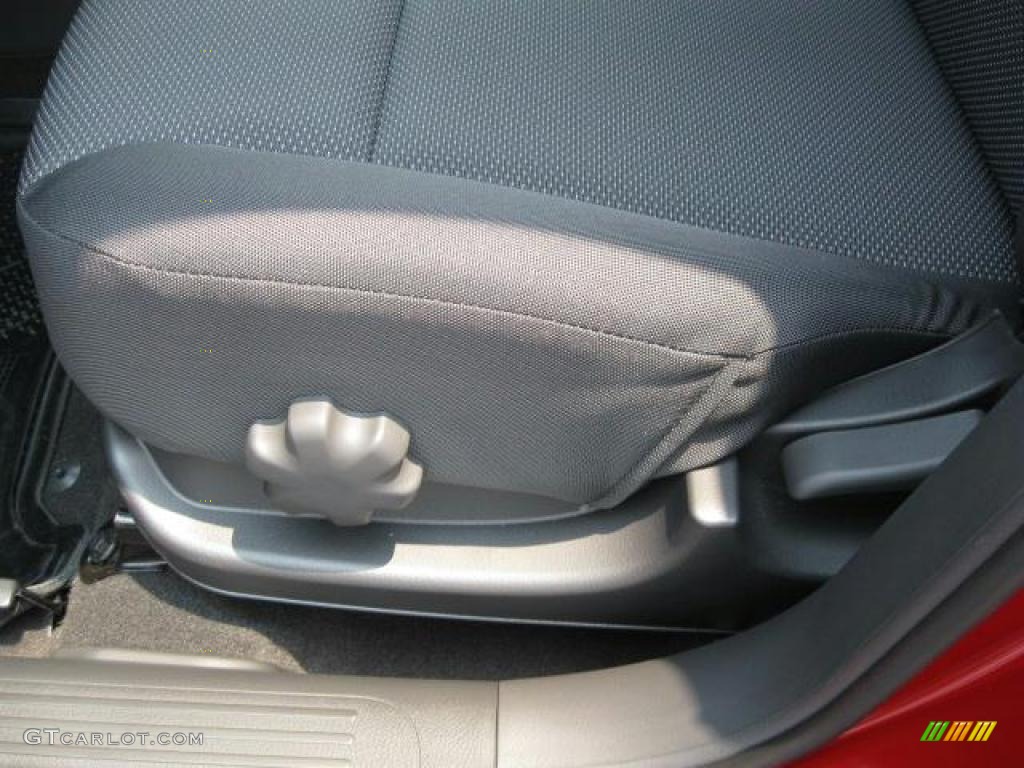 2010 Aveo LT Sedan - Sport Red / Charcoal photo #9