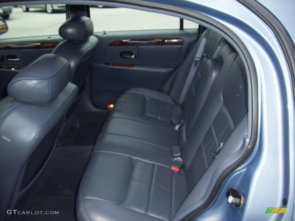 1999 Town Car Signature - Graphite Blue Metallic / Deep Slate Blue photo #4