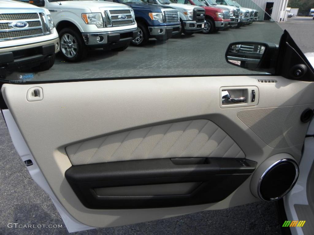 2011 Mustang V6 Premium Coupe - Performance White / Stone photo #14