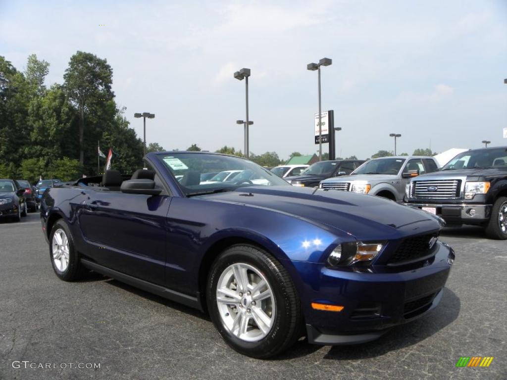 2011 Mustang V6 Convertible - Kona Blue Metallic / Charcoal Black photo #24
