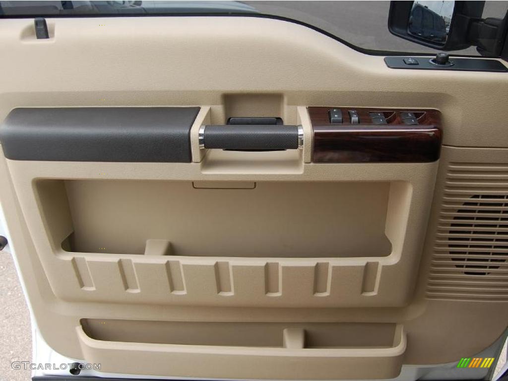 2008 F350 Super Duty Lariat Crew Cab 4x4 - Oxford White / Camel photo #30