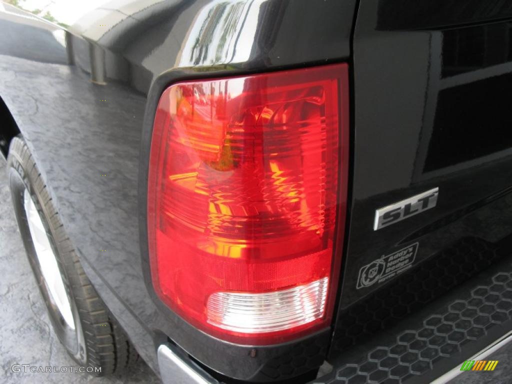 2010 Ram 1500 SLT Quad Cab - Brilliant Black Crystal Pearl / Dark Slate/Medium Graystone photo #8